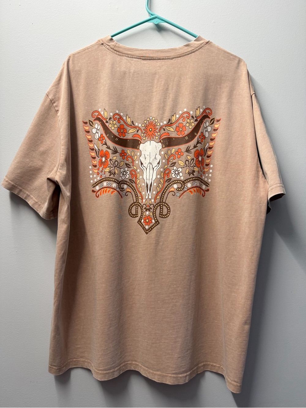 Beige Floral Skull Graphic Short Sleeve Tee